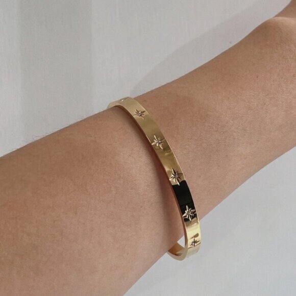 Chunky Bangle Bracelet Sparkle Cuff Bracelet Waterproof Gold w/ Cubic Zirconia - Picture 2 of 12